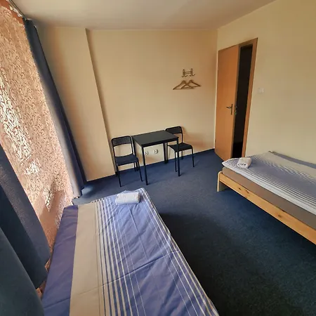 Wilanow House Hostel Warschau